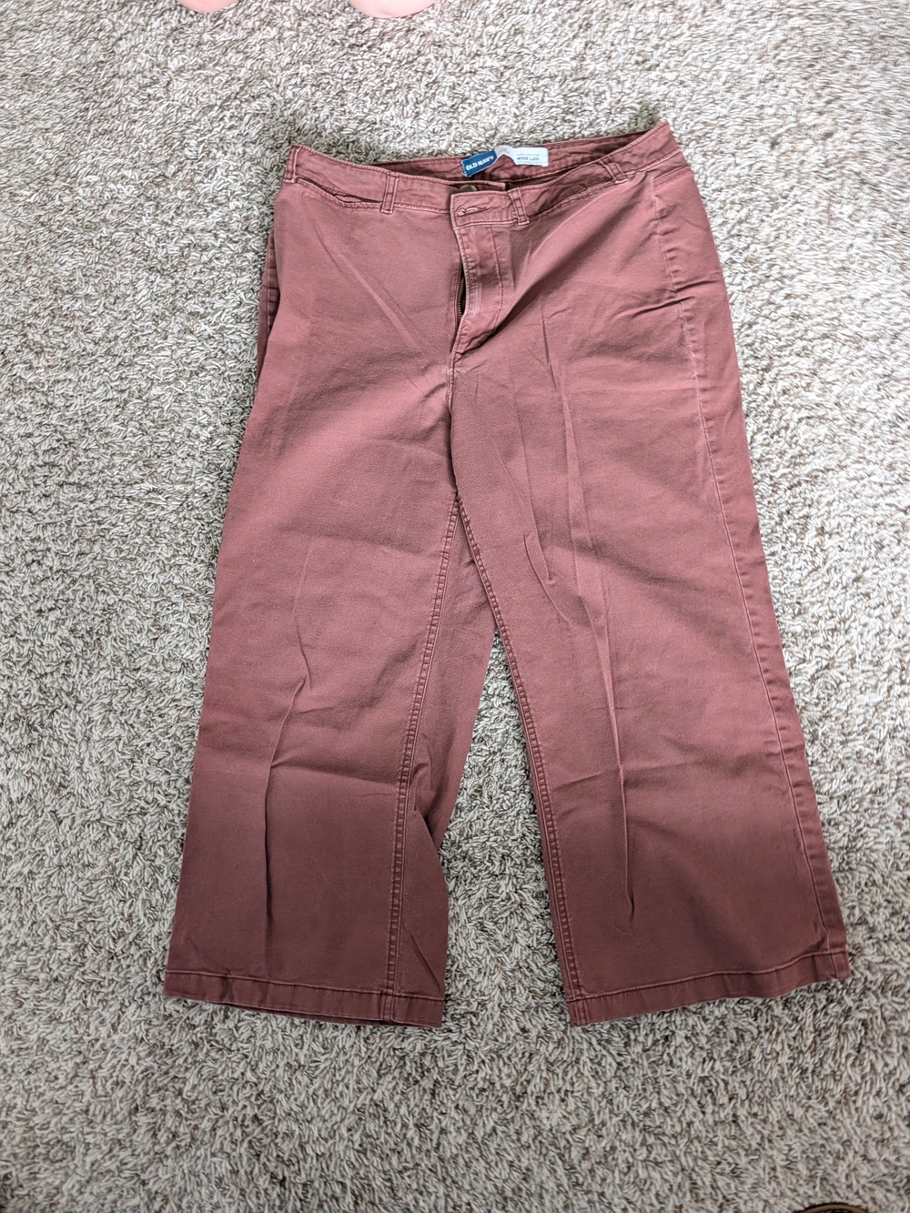 Old Navy Wide-Leg Capris in Dusty Rose